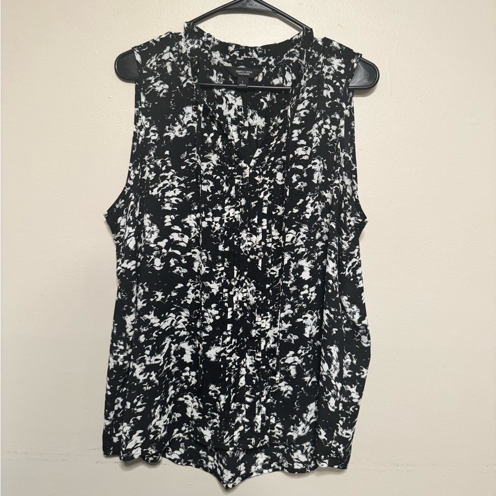 Simply Ver black and white blouse